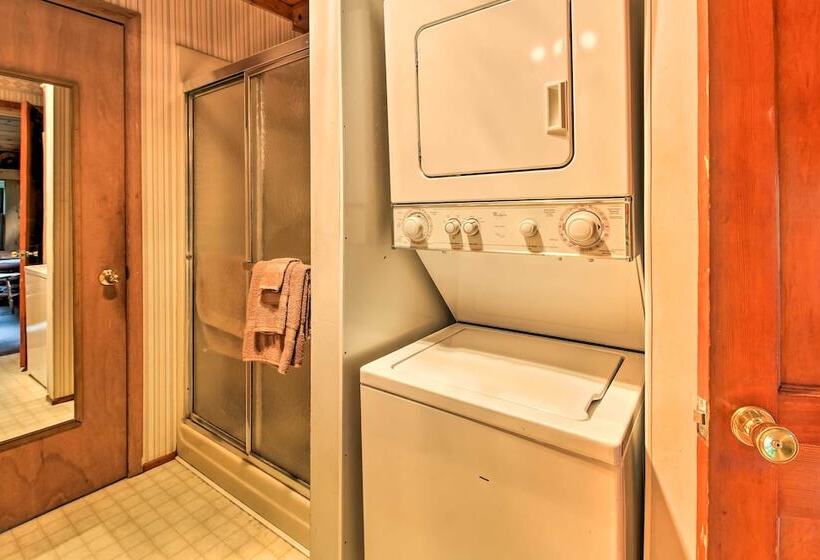 Wilderness Acres Retreat On Bear Lake!