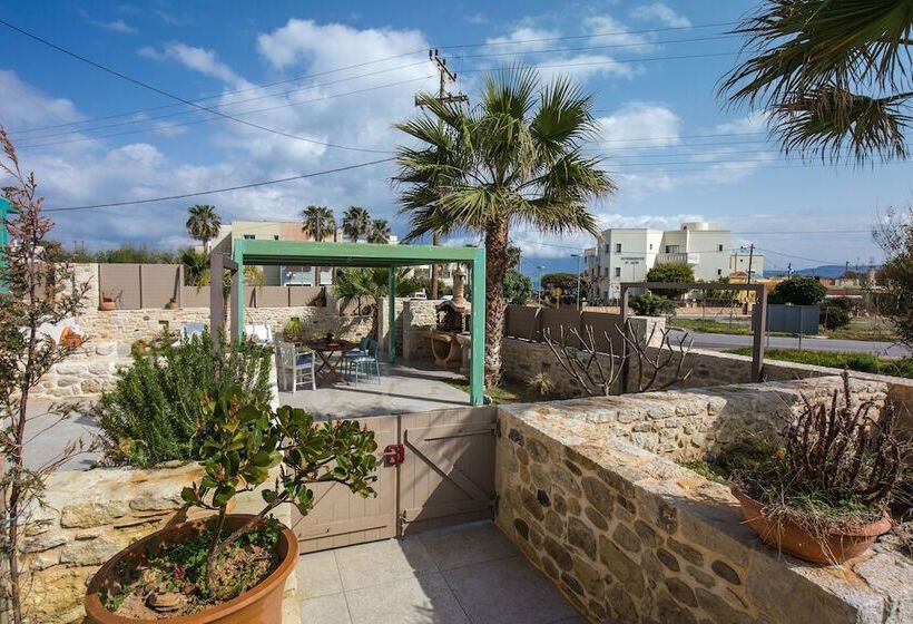 Arodamos Studios Apartments