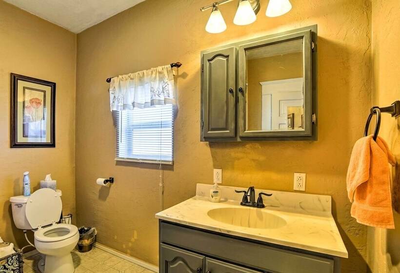 Bella Rose  Lovely Eureka Home Near Redwoods!