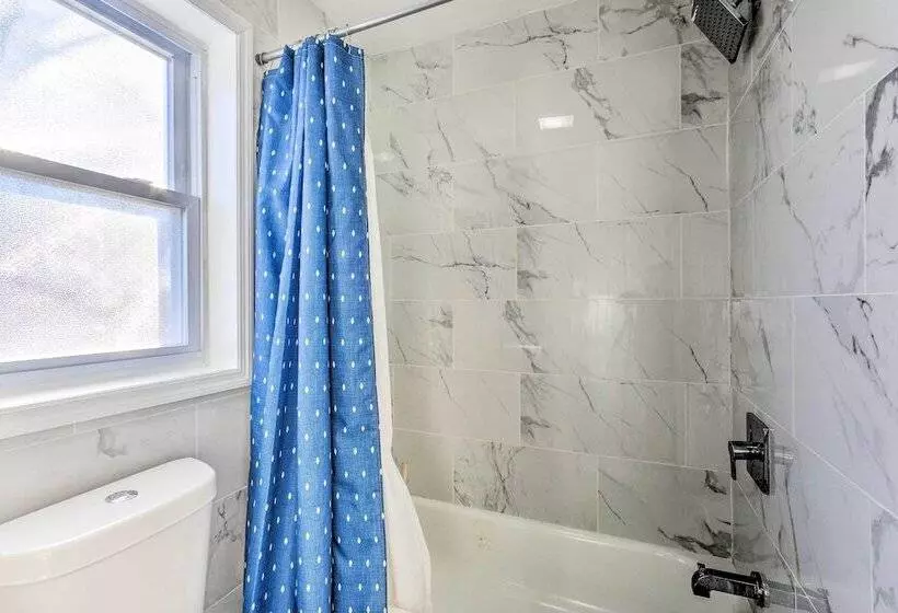 Bright Irvington Home ~ 2 Mi To Prudential Center!