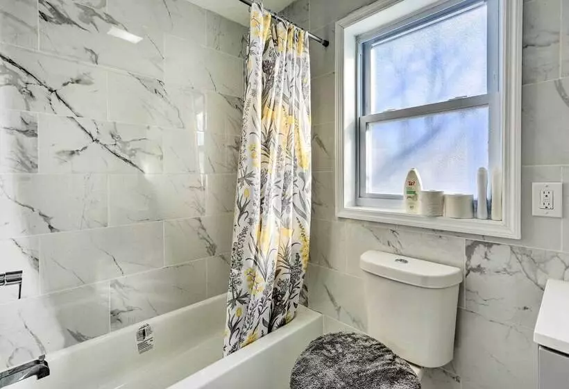 Bright Irvington Home ~ 2 Mi To Prudential Center!