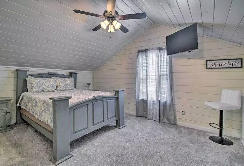 Broken Bow Cabin W/ Private Deck ~ 5 Mi To Lake!