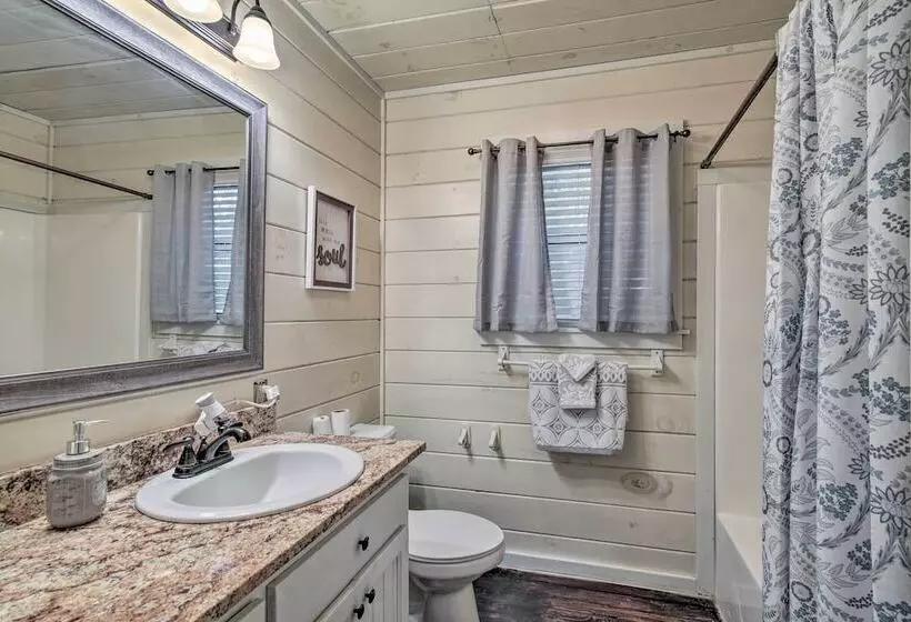 Broken Bow Cabin W/ Private Deck ~ 5 Mi To Lake!