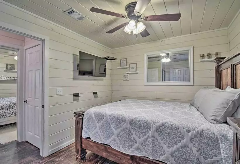 Broken Bow Cabin W/ Private Deck ~ 5 Mi To Lake!