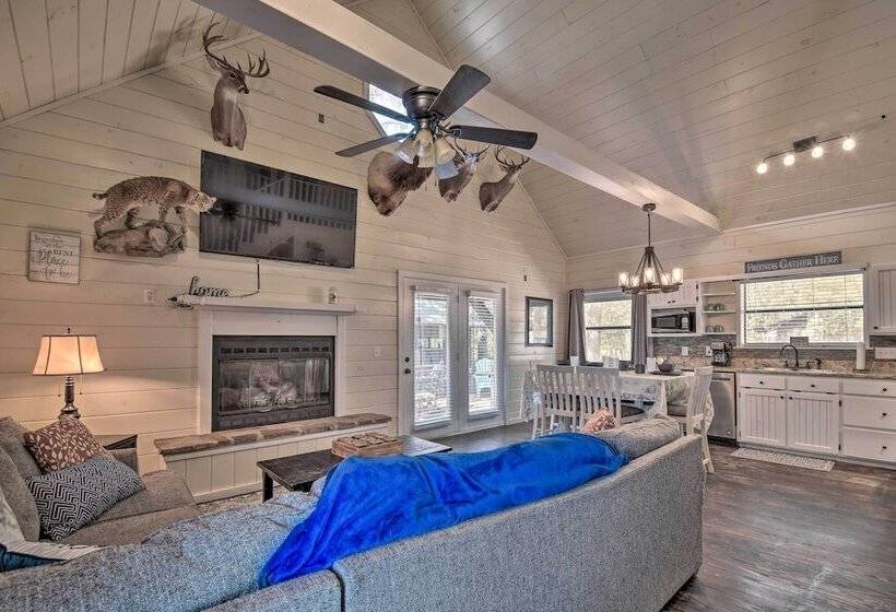 Broken Bow Cabin W/ Private Deck ~ 5 Mi To Lake!