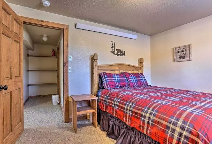 Cabin W/ On Site Trails   15 Miles To Mt Rushmore!
