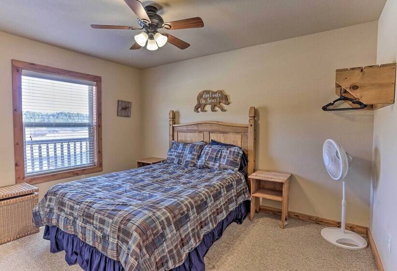 Cabin W/ On Site Trails 15 Miles To Mt Rushmore!