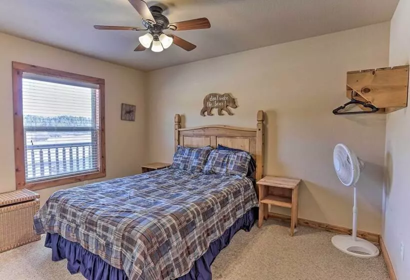 Cabin W/ On Site Trails   15 Miles To Mt Rushmore!