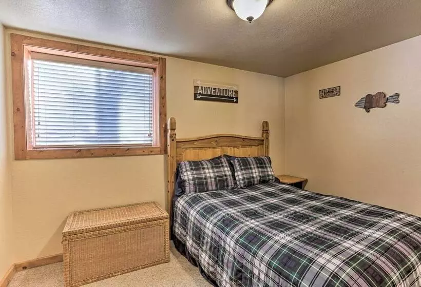 Cabin W/ On Site Trails   15 Miles To Mt Rushmore!