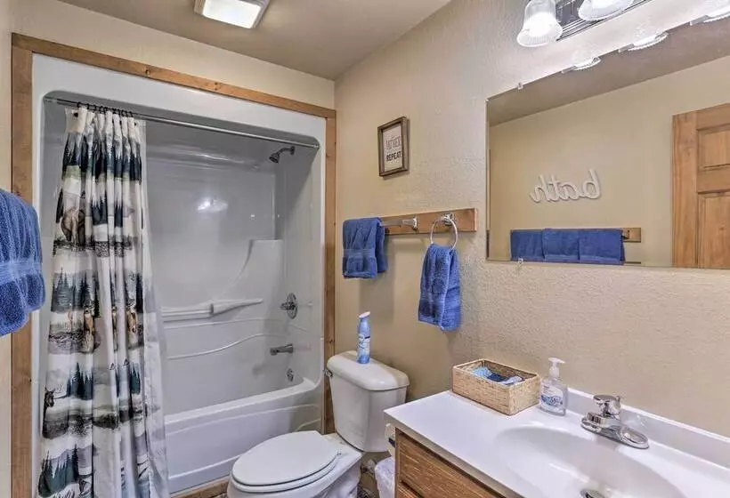 Cabin W/ On Site Trails   15 Miles To Mt Rushmore!