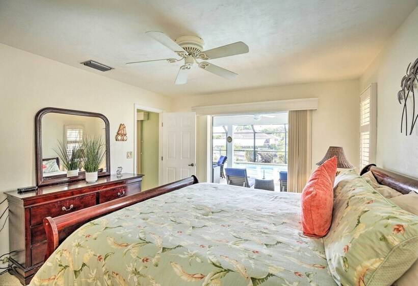 Dock Access & Pool: Cape Coral Retreat