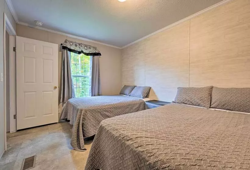 Cassopolis Cabin: On Site Boating & Fishing!