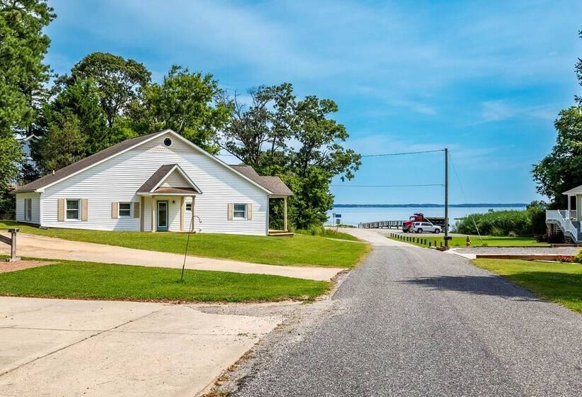 Chesapeake Bay Home: 200 Ft To Boat & Fish!