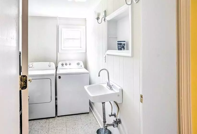Chesapeake Bay Home: 200 Ft To Boat & Fish!