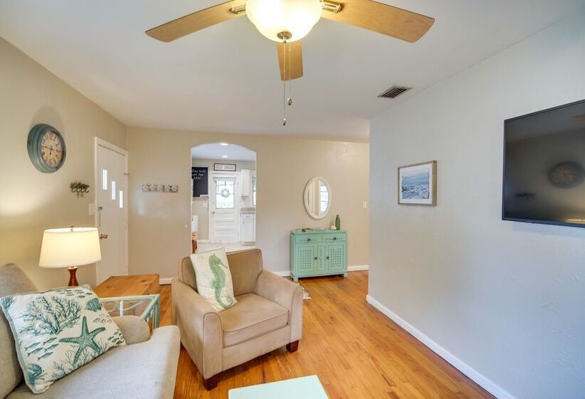 Cozy Cocoa Home   Walk To River & Historic Village