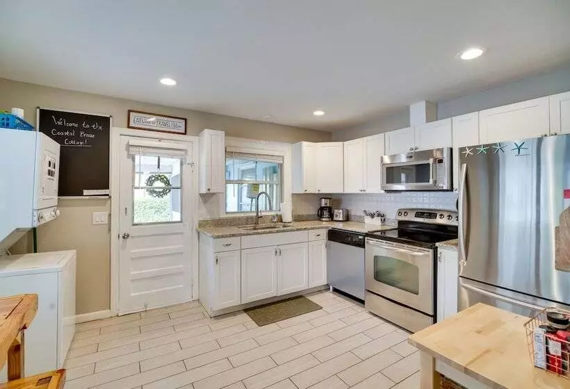 Cozy Cocoa Home   Walk To River & Historic Village