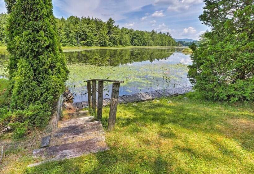 Cozy Cottage On Caroga Lake W/ Waterfront Fire Pit