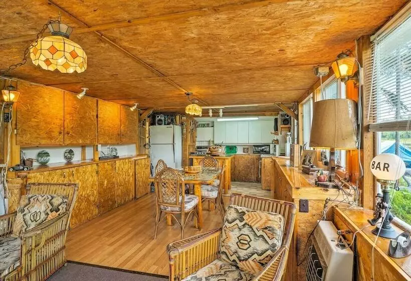 Cozy Cottage On Caroga Lake W/ Waterfront Fire Pit