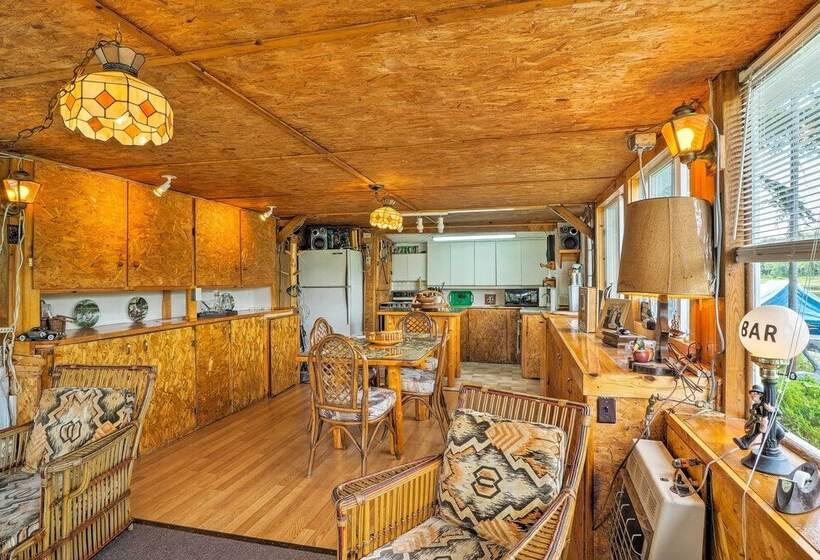 Cozy Cottage On Caroga Lake W/ Waterfront Fire Pit