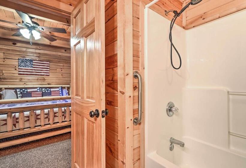 Lake Douglas Cabin W/ Community Boat Launch!