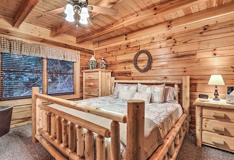 Lake Douglas Cabin W/ Community Boat Launch!