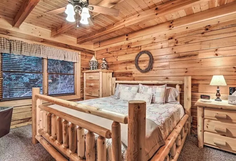 Lake Douglas Cabin W/ Community Boat Launch!