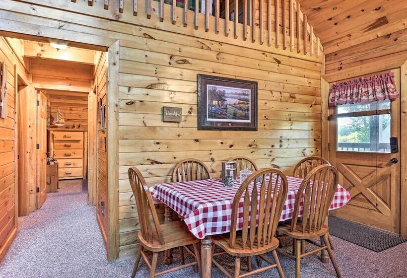 Lake Douglas Cabin W/ Community Boat Launch!