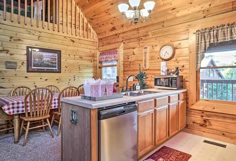 Lake Douglas Cabin W/ Community Boat Launch!