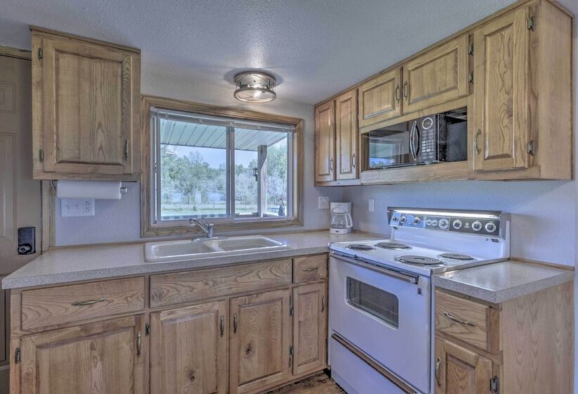 Cozy Waterfront Home On The Bay Of Green Bay!