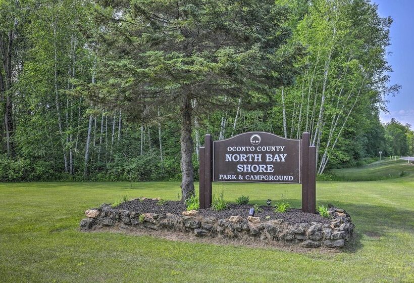 Cozy Waterfront Home On The Bay Of Green Bay!