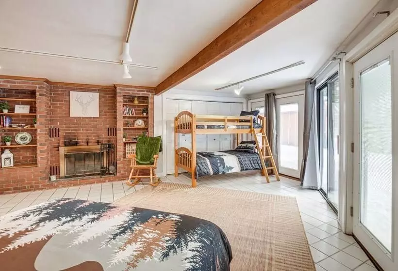 White Mountain Escape W/ Separate In Law Suite!