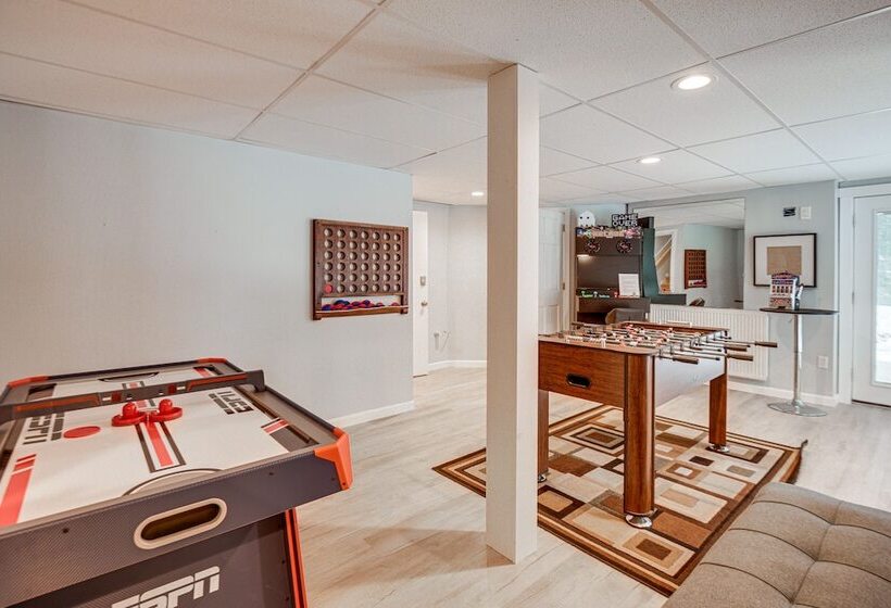 White Mountain Escape W/ Separate In Law Suite!