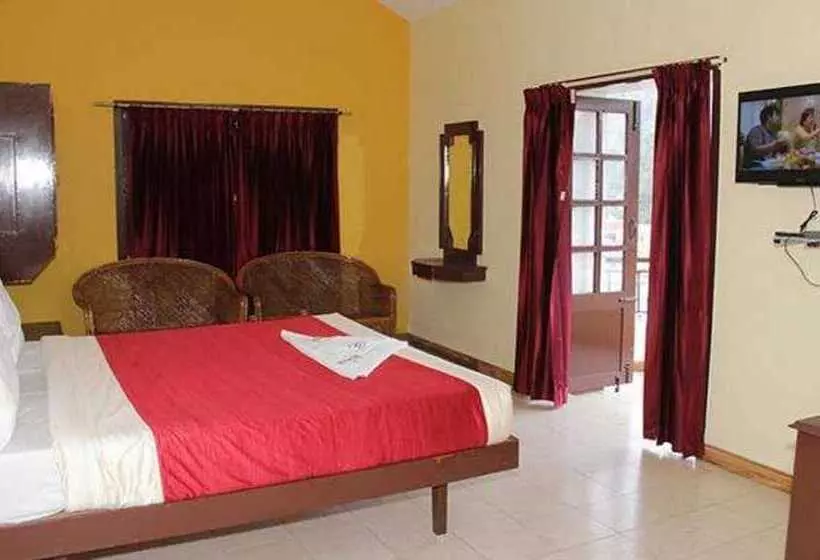 Fabhotel Raaja Purnima Residency