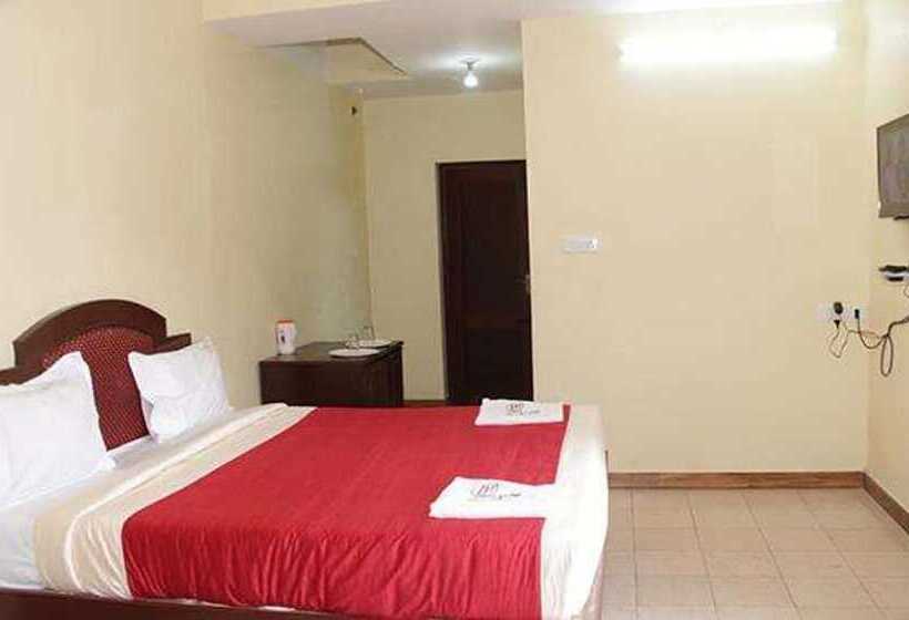 Fabhotel Raaja Purnima Residency