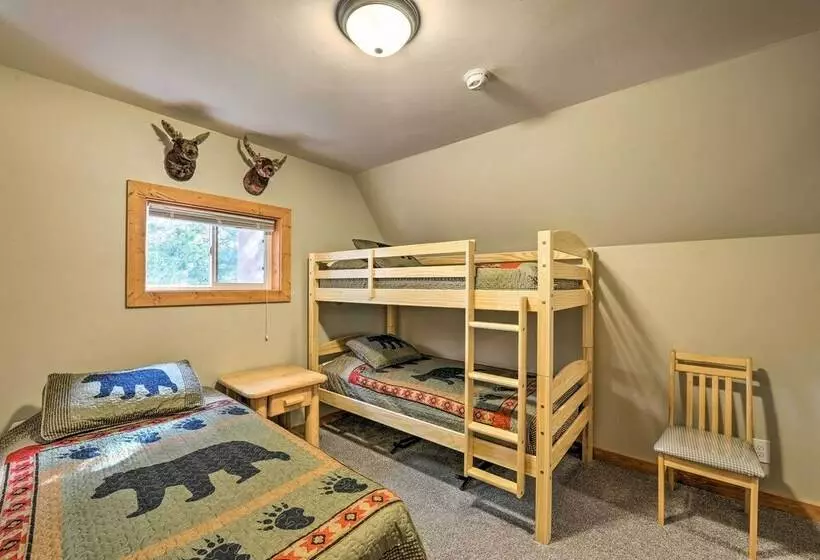 Family Cabin W/ Fire Pit   25 Miles To Yellowstone