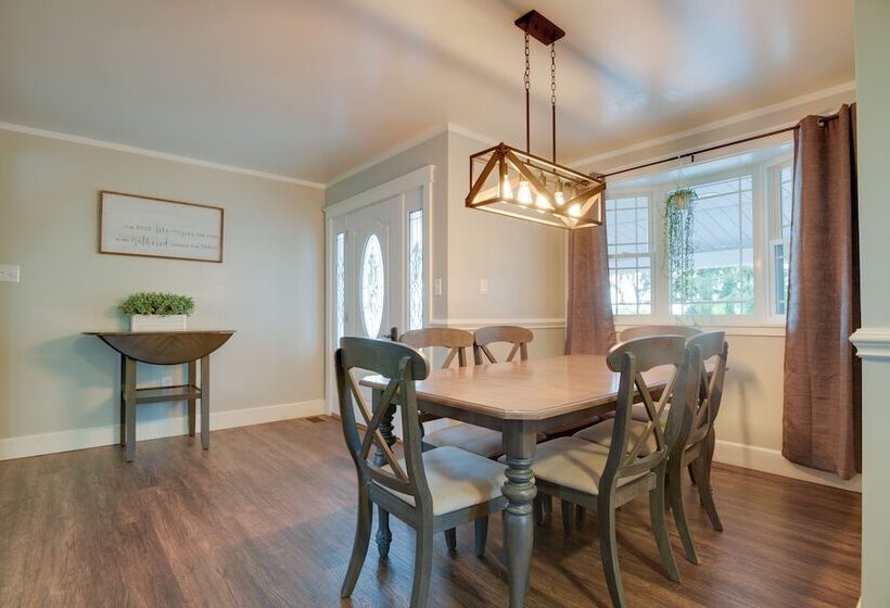 Family Home + Private Hot Tub On Susquehanna River