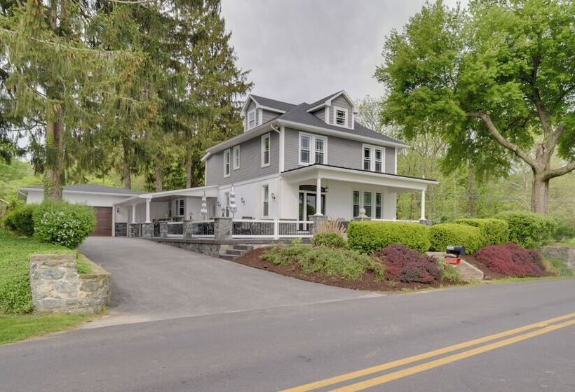 Family Home + Private Hot Tub On Susquehanna River