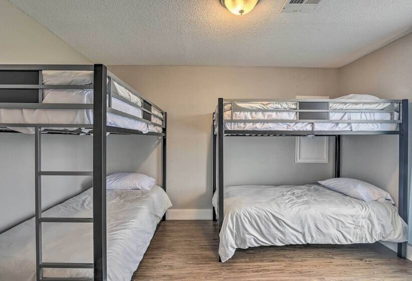 Freeport Home: Gas Grill, Fire Pit & Patio!