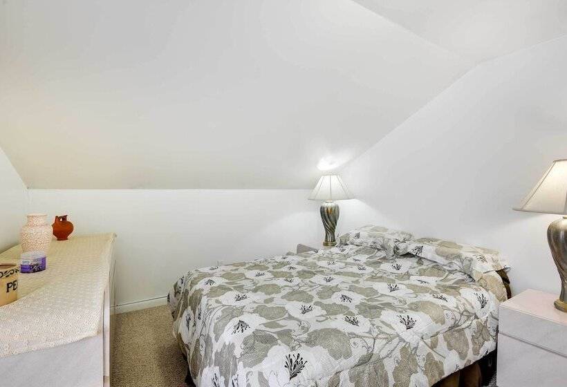 Historic Carriage House < 20 Mi Elk Mtn: Hike, Ski