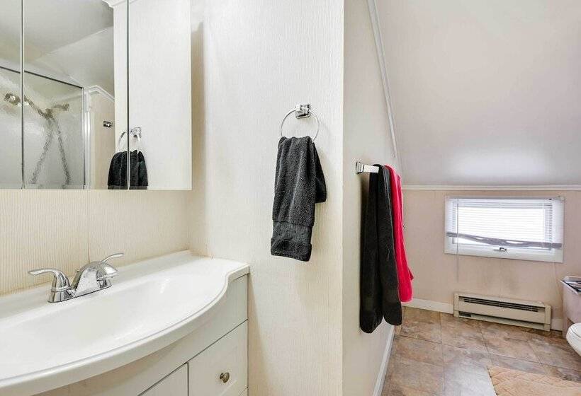 Historic Carriage House < 20 Mi Elk Mtn: Hike, Ski