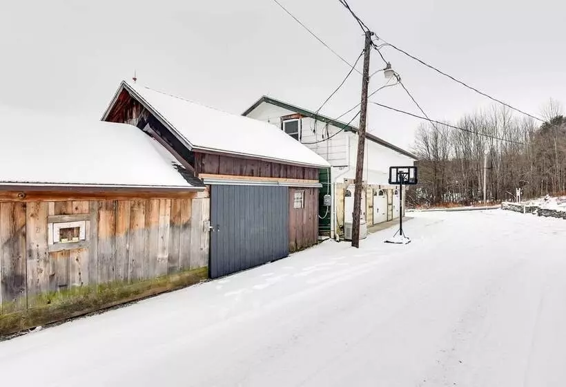 Historic Carriage House < 20 Mi Elk Mtn: Hike, Ski