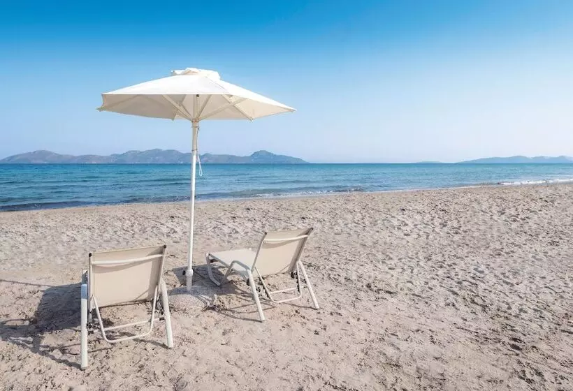 ホテル Achilleas Beach