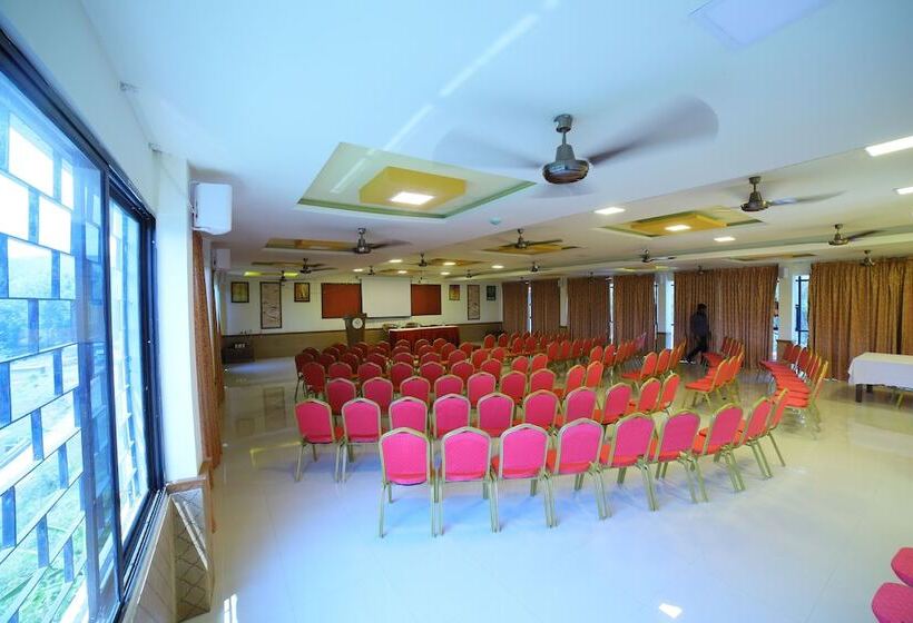 ホテル Coastal Grand Anglo French Resorts