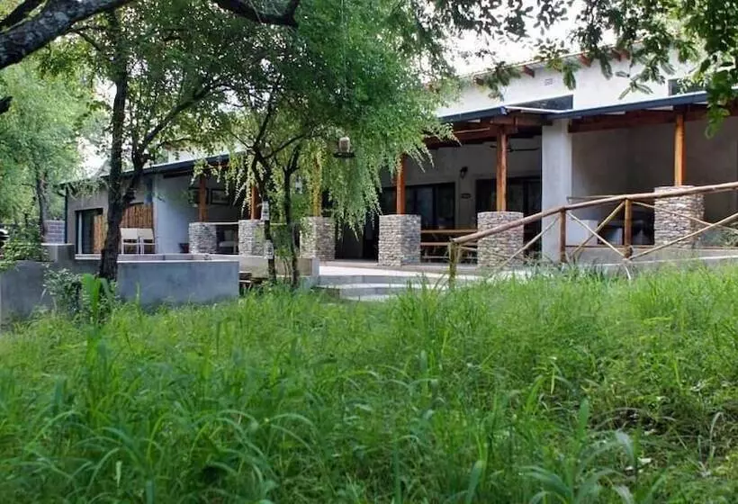 Hotelli Dream Of Africa Bush Lodge