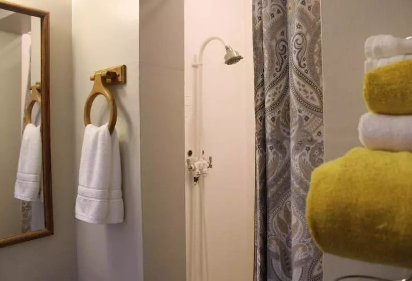 Hotelli The Bonnie Inn Unit 1