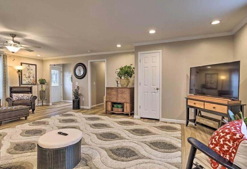 Lakefront Home W/ Deck, Fishing Dock & Canoe!