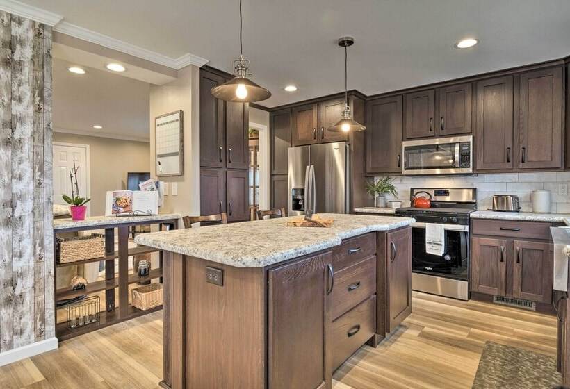 Lakefront Home W/ Deck, Fishing Dock & Canoe!