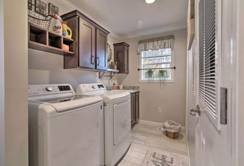 Lakefront Home W/ Deck, Fishing Dock & Canoe!