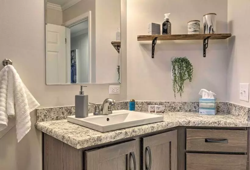 Lakefront Home W/ Deck, Fishing Dock & Canoe!