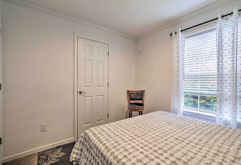 Lakefront Home W/ Deck, Fishing Dock & Canoe!